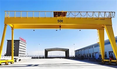 Wysokiej jakości niestandardowa suwnica bramowa z podwójnym dźwigarem wyprodukowana w Chinach